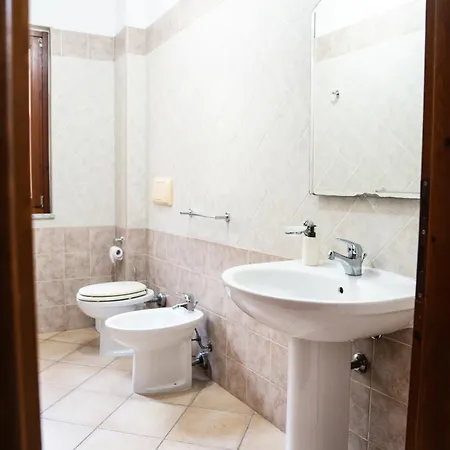 Apartment Casa Matilda - Villasimius, 3 Bedrooms, Double Private Garden, Sleeps 7 *