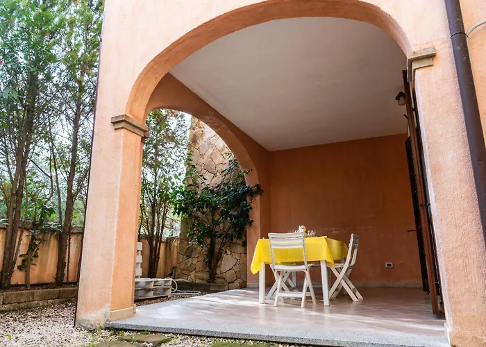 Appartamento Casa Matilda Villasimius, 7 Posti, 3 Stanze, Doppio Giardino *