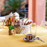 Casa Matilda - Villasimius, 3 Bedrooms, Double Private Garden, Sleeps 7 * Villasimius