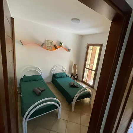 Casa Matilda Villasimius, 7 Posti, 3 Stanze, Doppio Giardino Lägenhet
